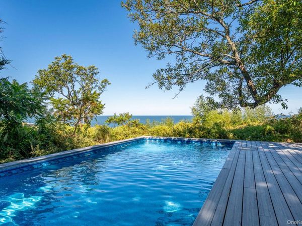 4105 Soundview Avenue, Mattituck, NY 11952