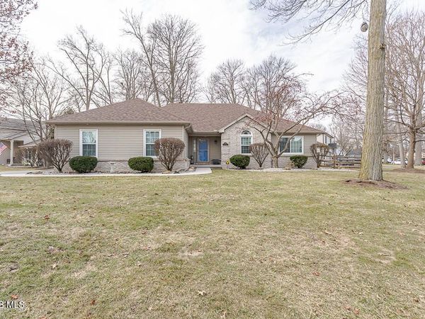 5695 Greenridge Drive, Toledo, OH 43615
