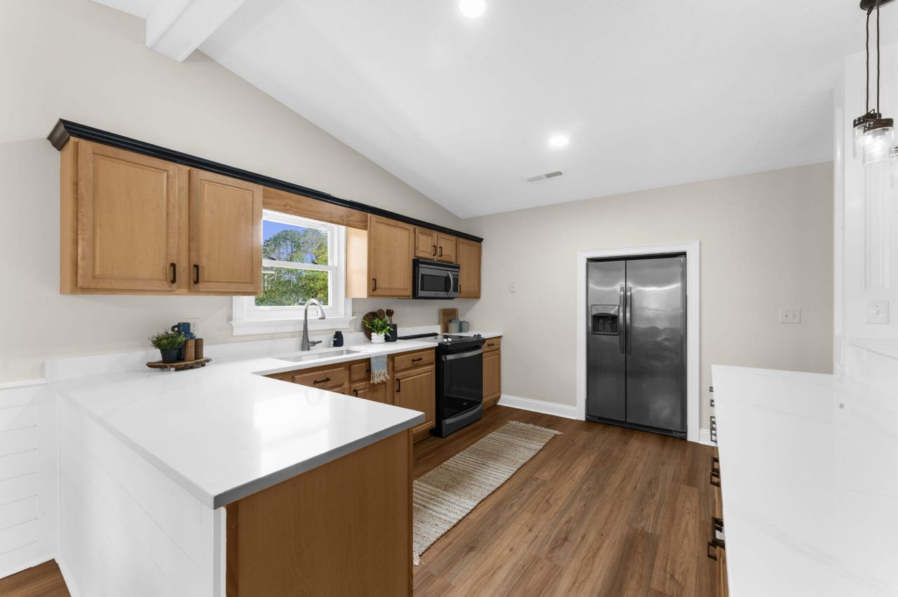 1690 Nantahala Boulevard Photo 10