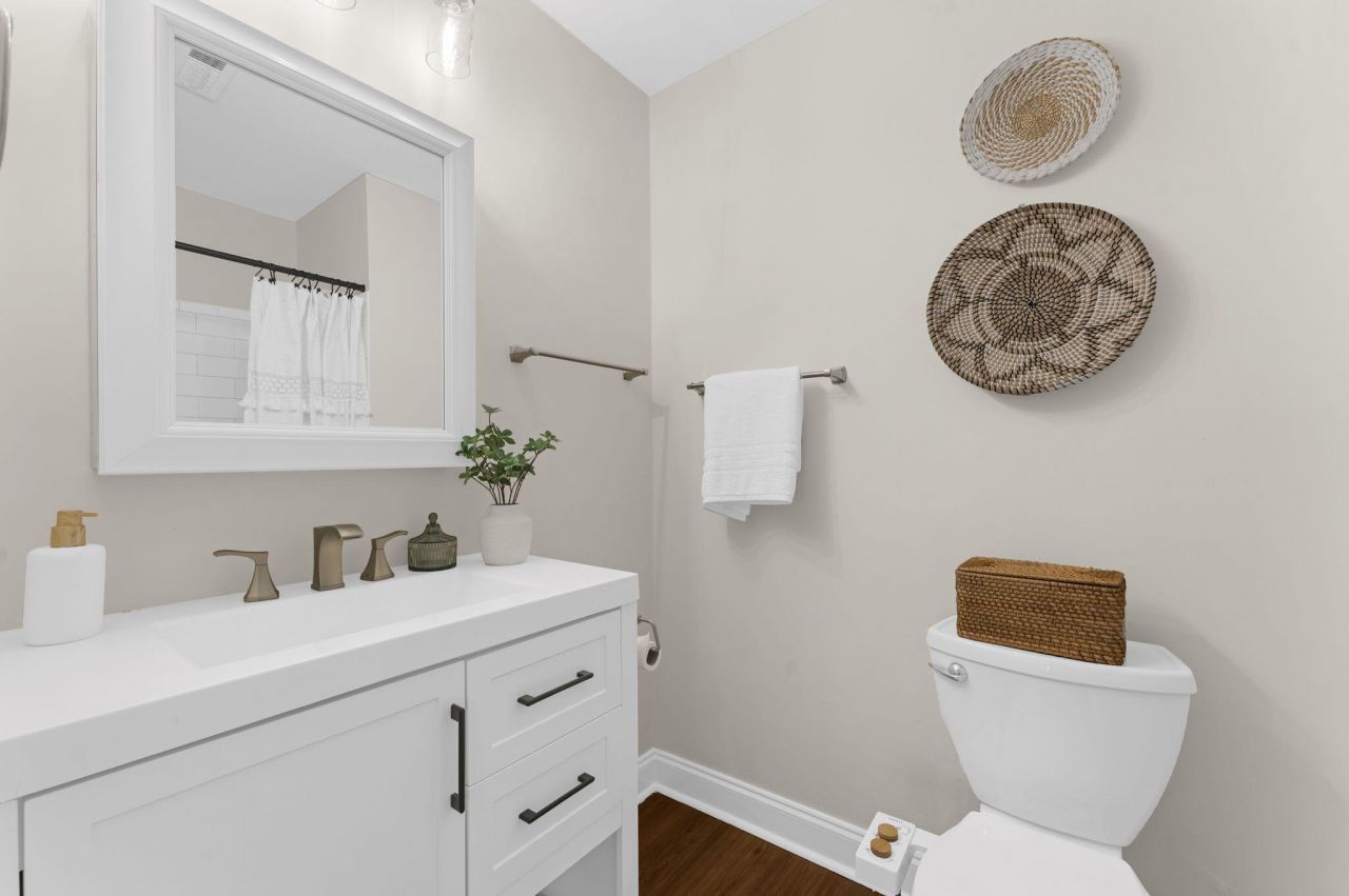 1690 Nantahala Boulevard Photo 20