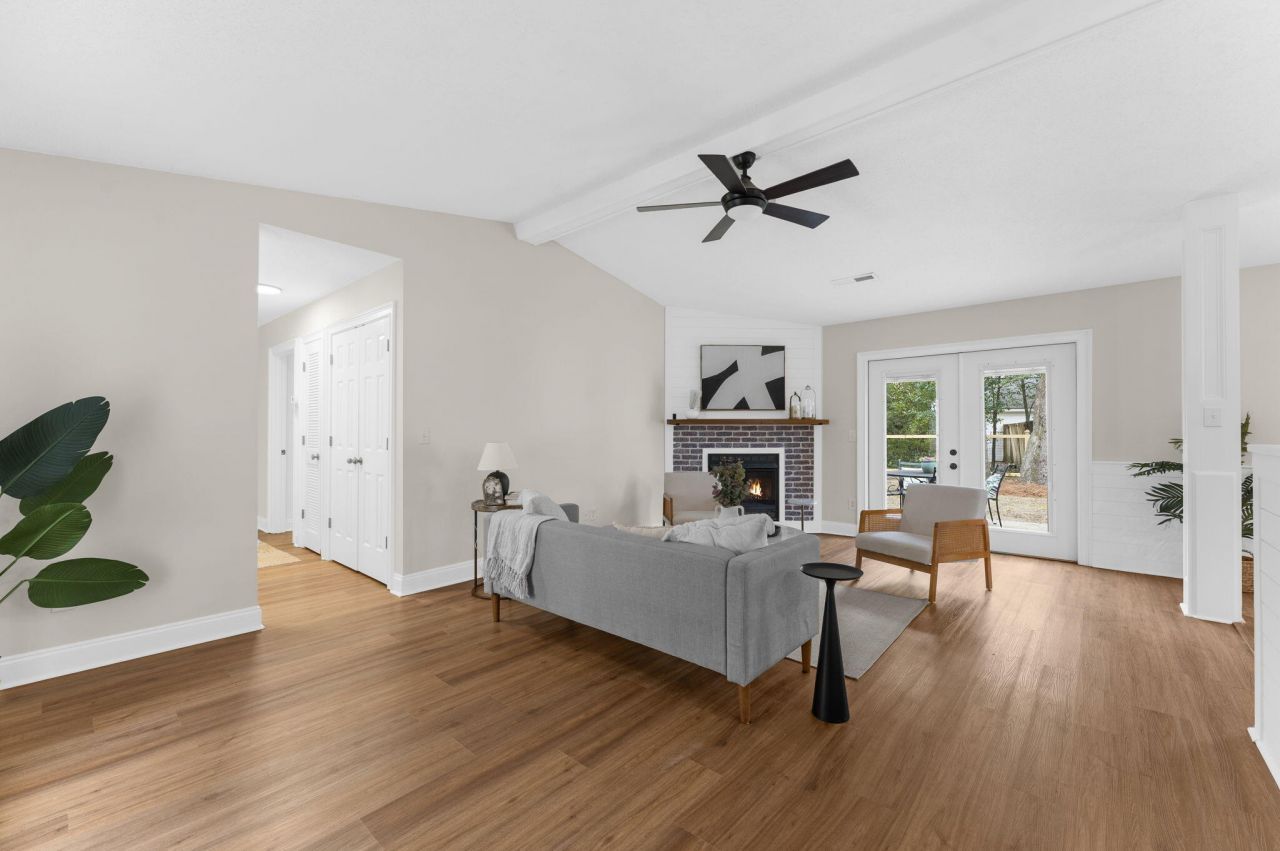 1690 Nantahala Boulevard Photo 8