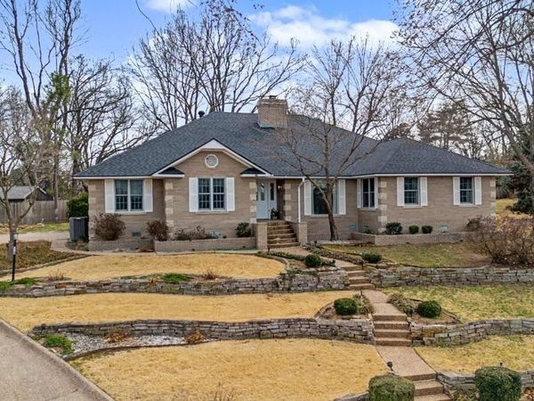 310 Emerald Point Drive , Springdale, AR 72764