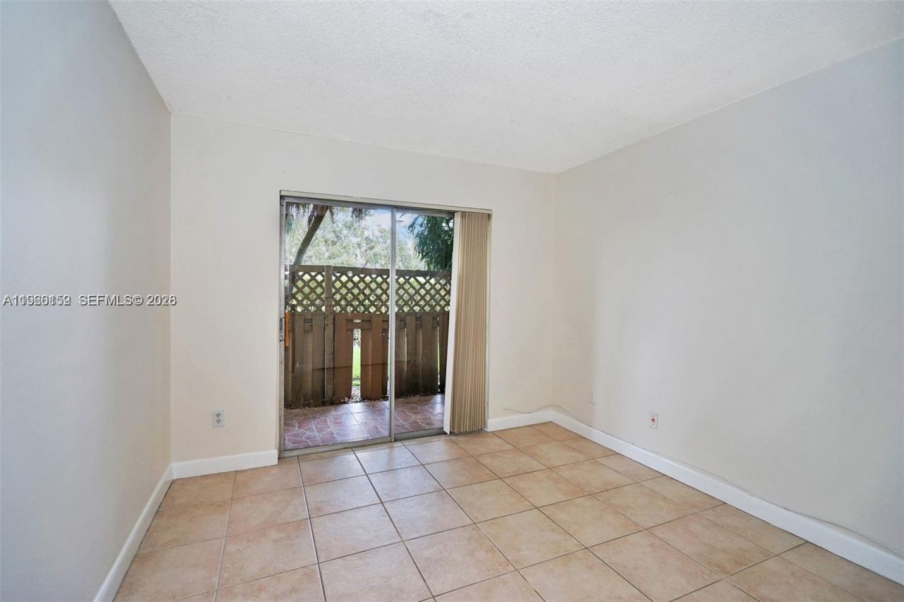 8500 SW 109 Ave, Unit 6-102, Miami, FL 33173 Photo