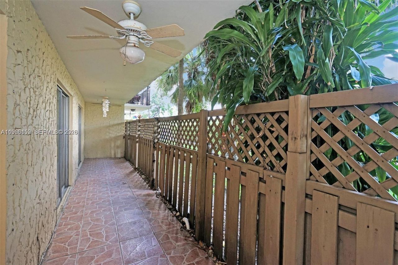 8500 SW 109 Ave, Unit 6-102, Miami, FL 33173 Photo