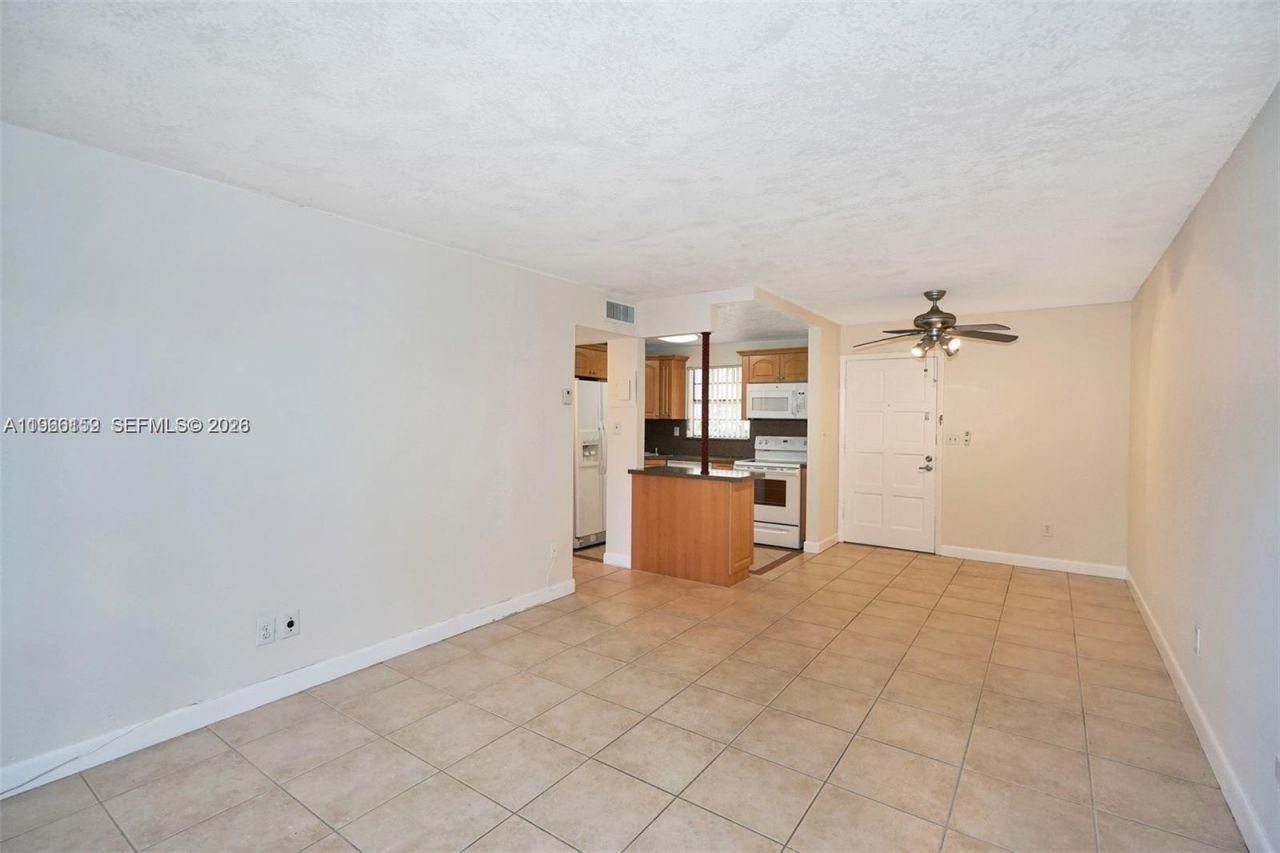 8500 SW 109 Ave , Unit 6-102, Miami, FL 33173 Photo