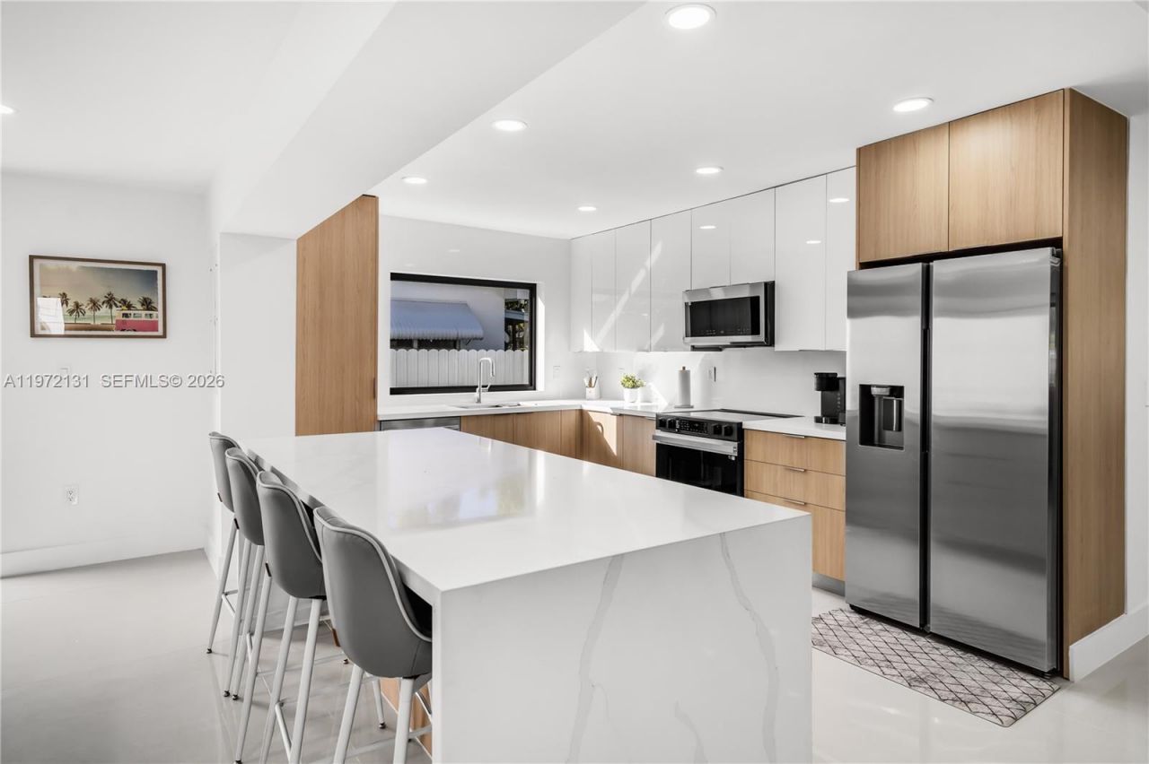 348 NE 117th St, Miami, FL 33161 Photo