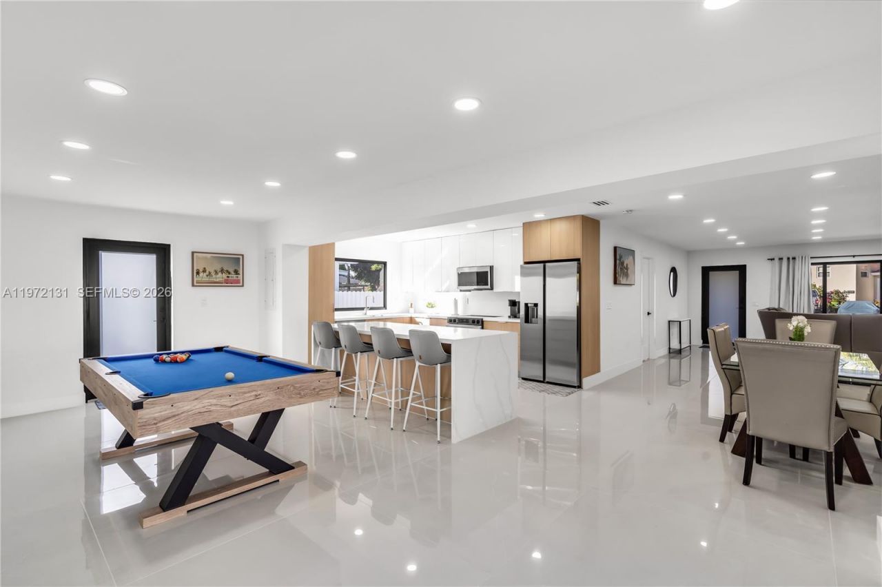 348 NE 117th St, Miami, FL 33161 Photo