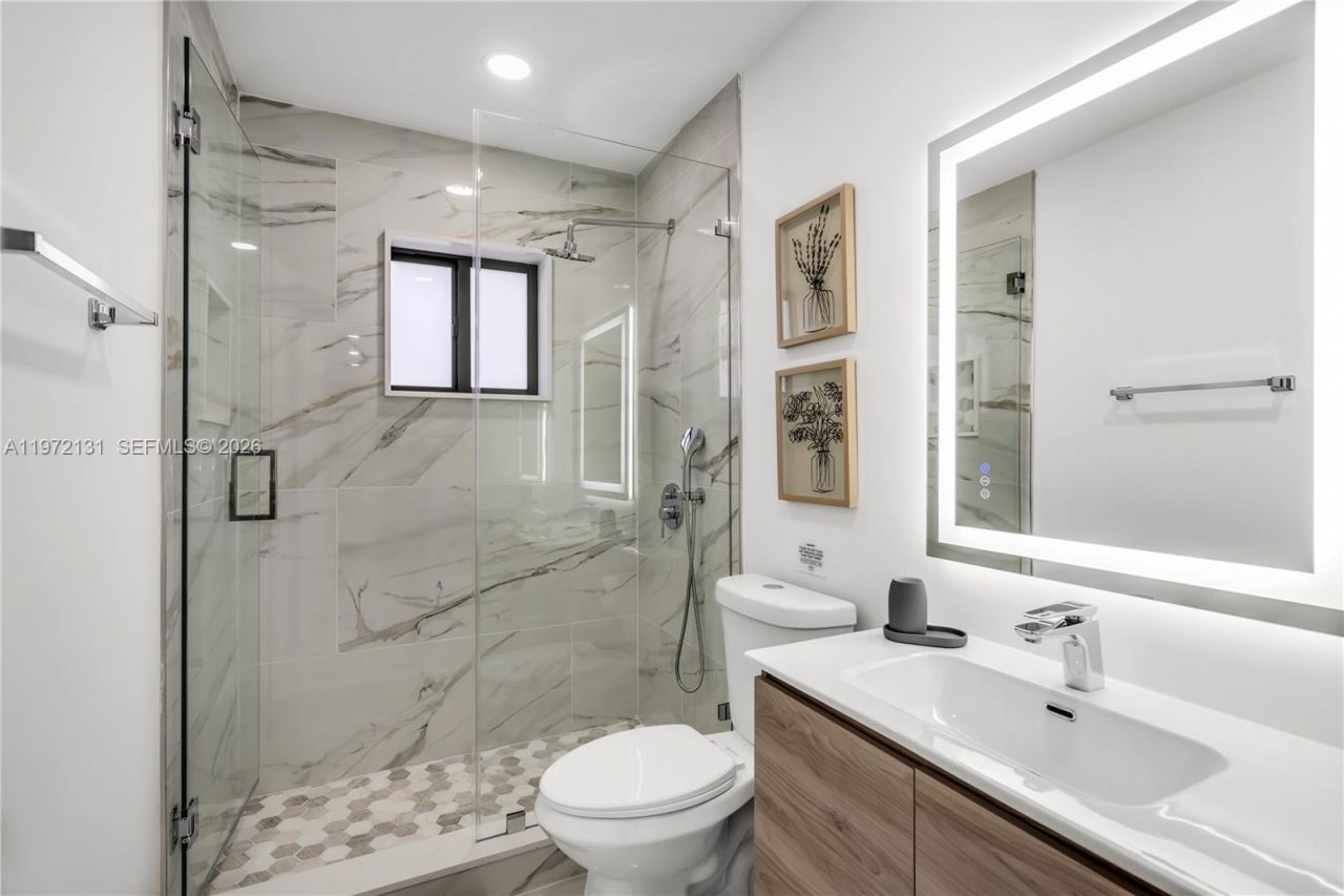 348 NE 117th St, Miami, FL 33161 Photo