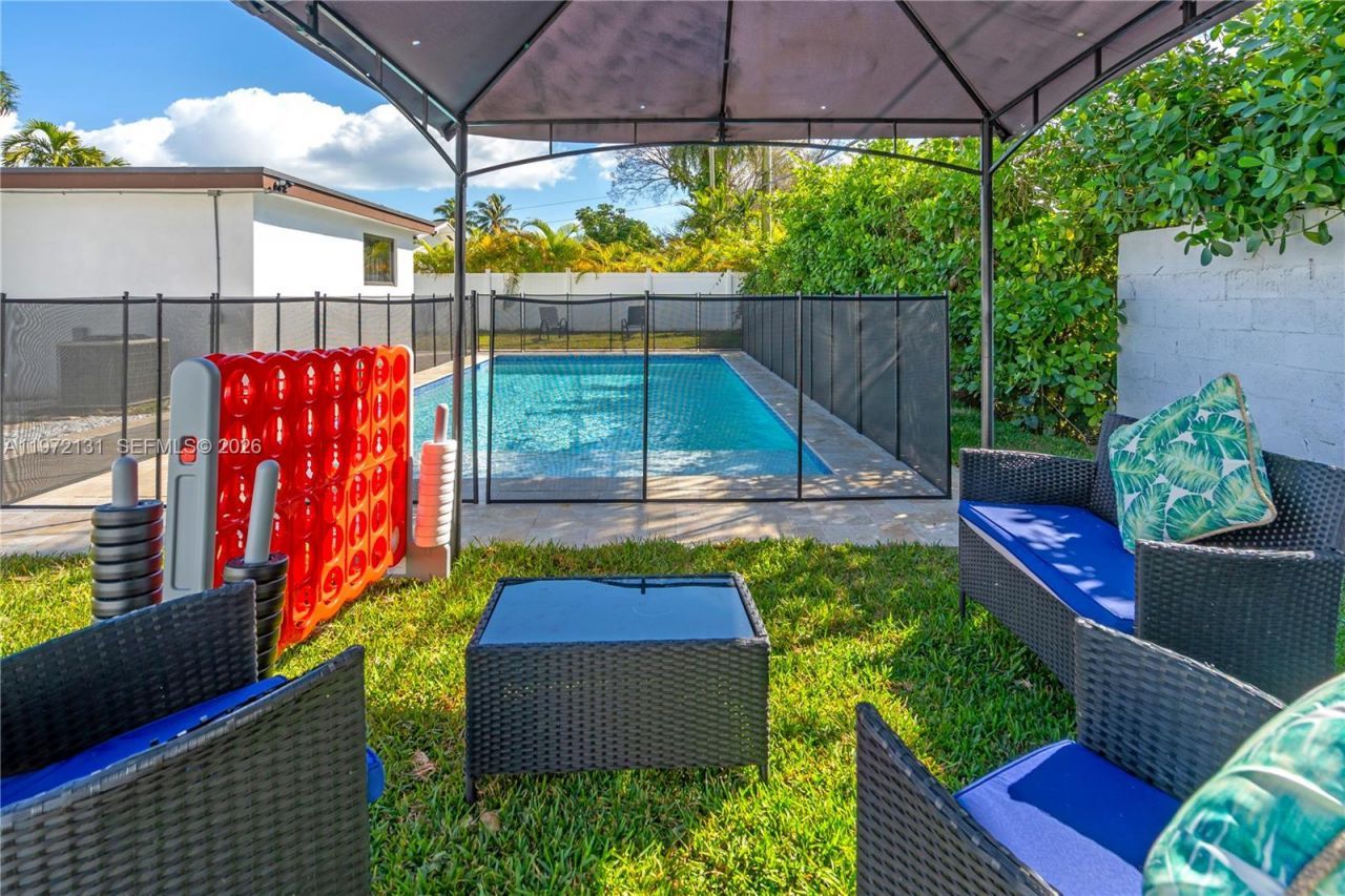 348 NE 117th St, Miami, FL 33161 Photo