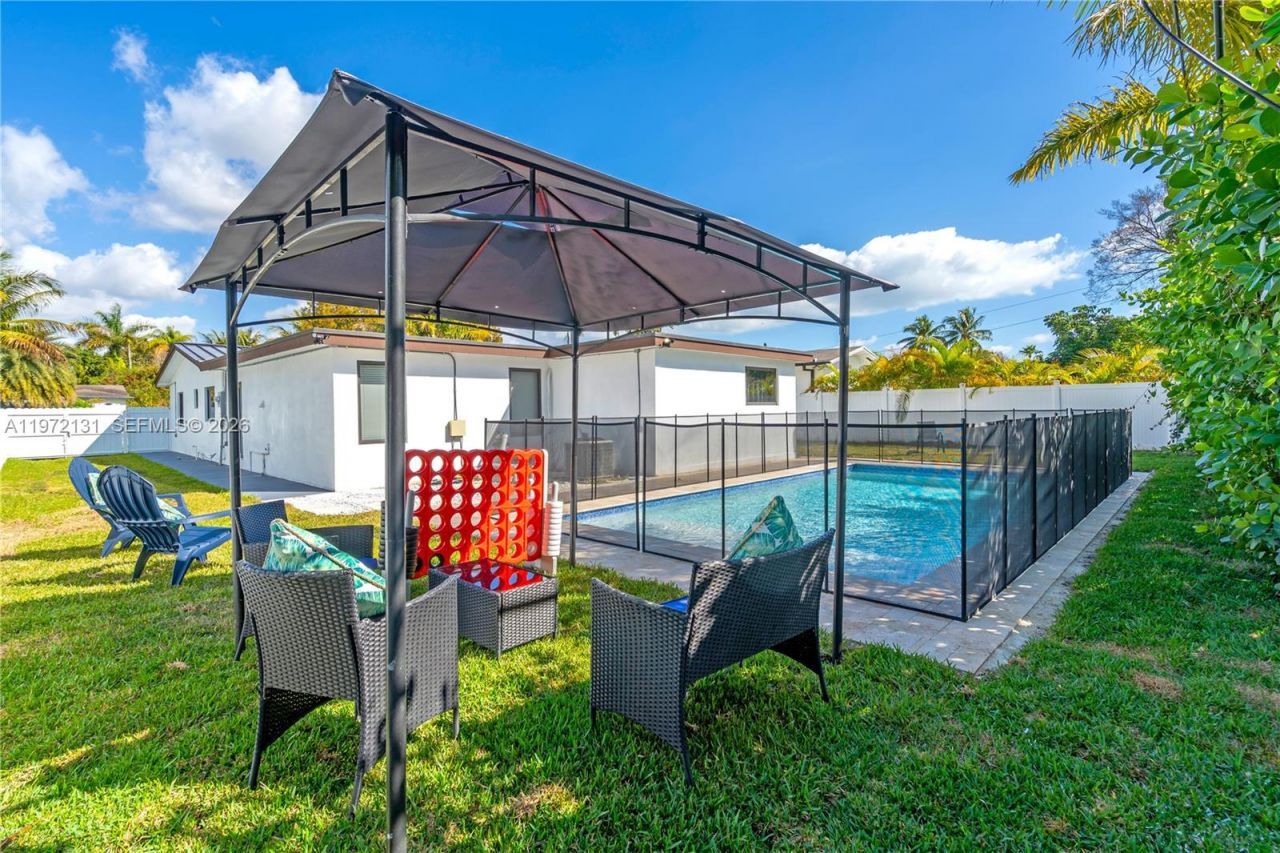 348 NE 117th St, Miami, FL 33161 Photo