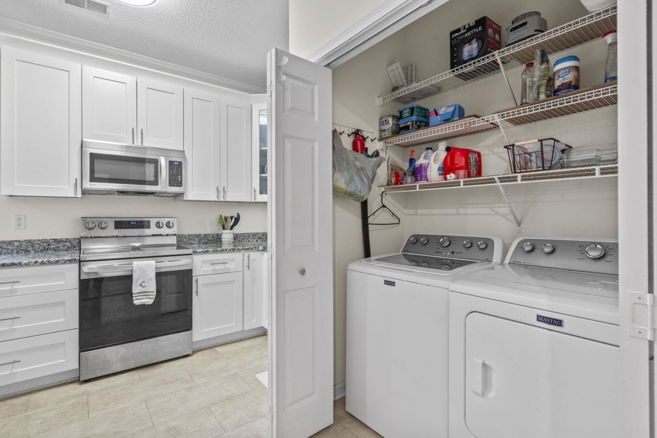 730 Charter Dr. Photo 21