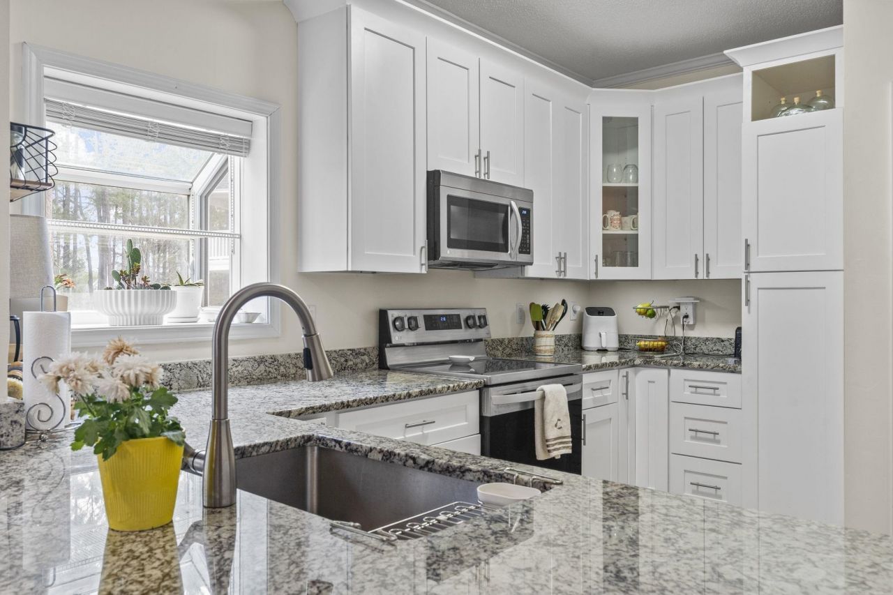 730 Charter Dr. Photo 25