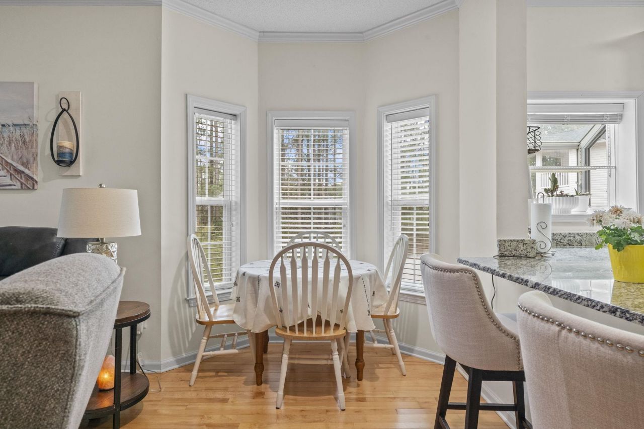 730 Charter Dr. Photo 26