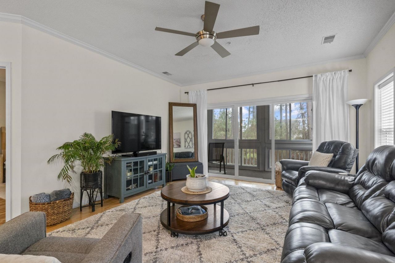 730 Charter Dr. Photo 28