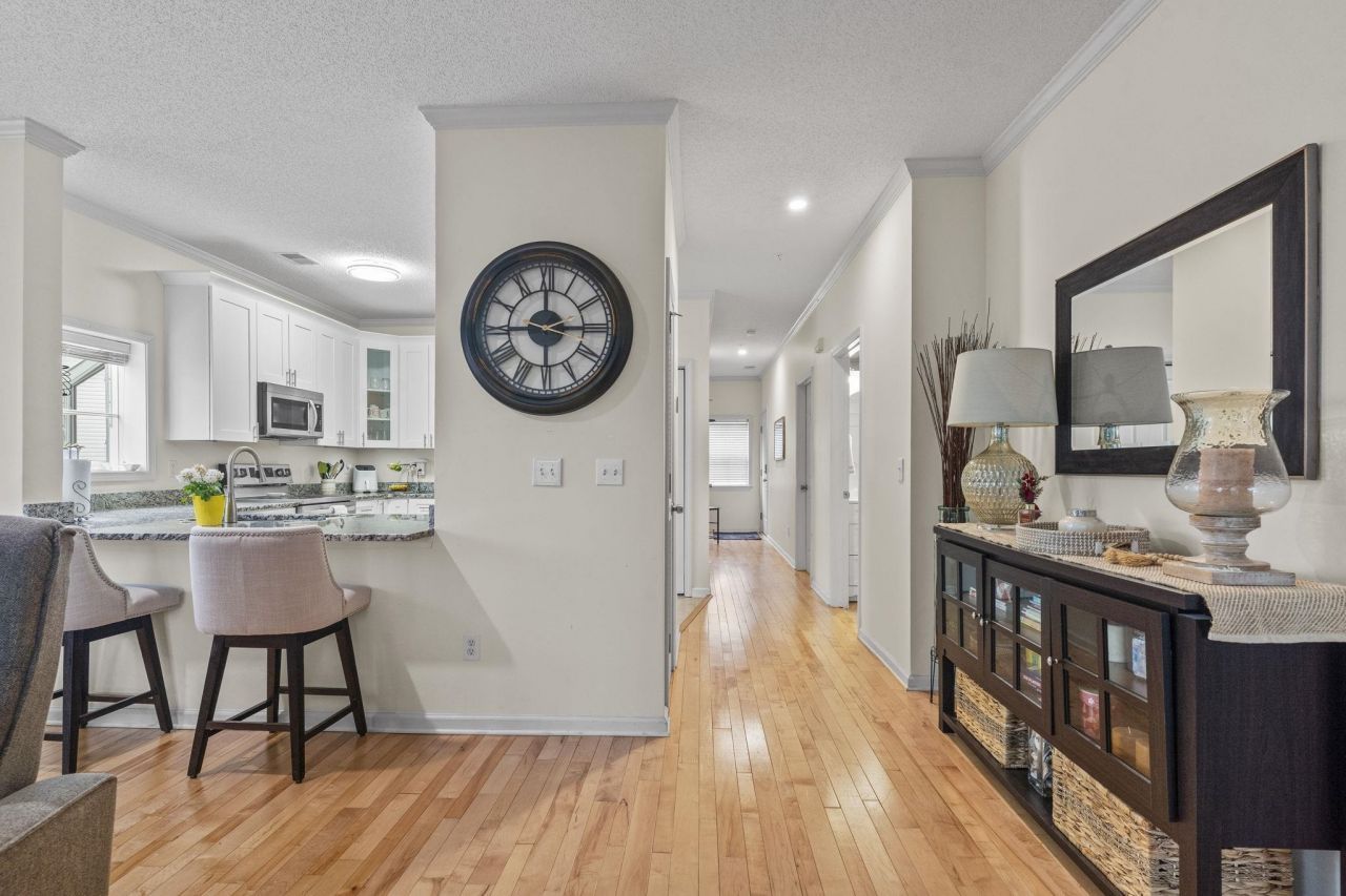 730 Charter Dr. Photo 29