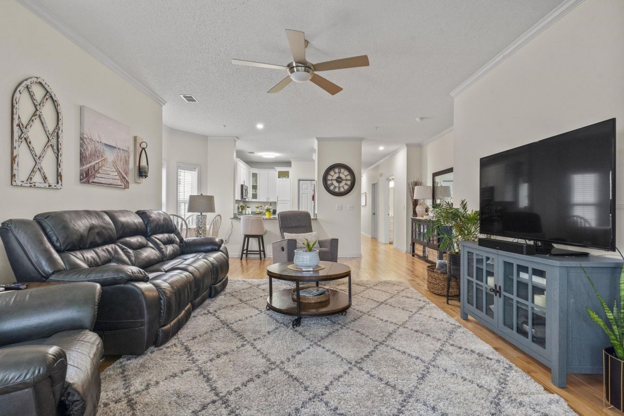 730 Charter Dr. Photo 31