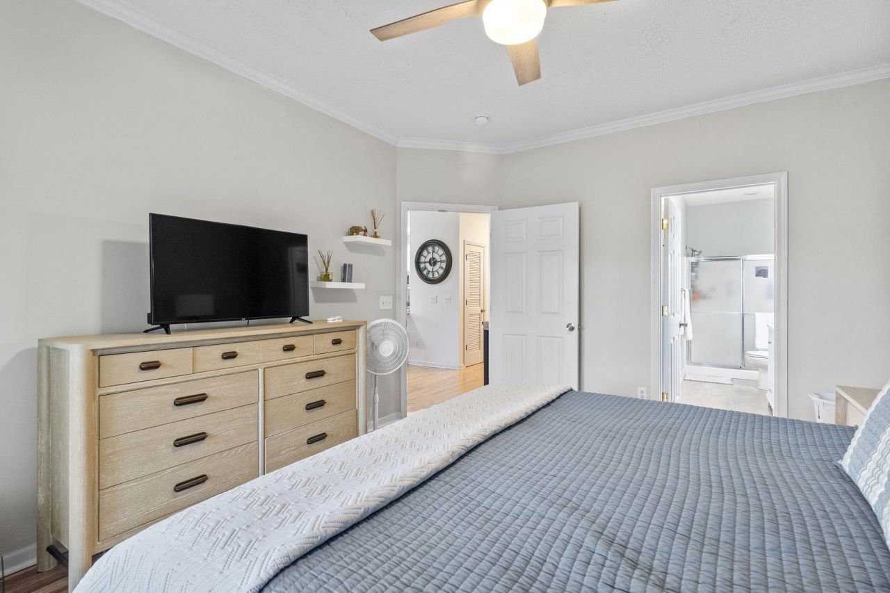 730 Charter Dr. Photo 8