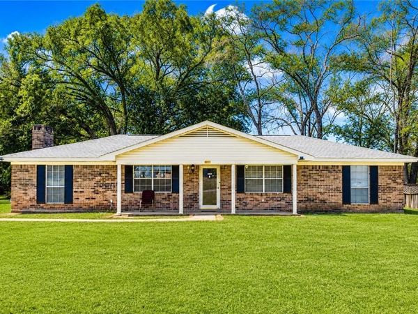 8053 Old Cherry Drive N, Theodore, AL 36582