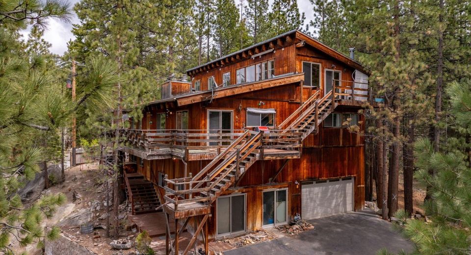 353 Sherwood Drive, Stateline, NV 89449 Photo