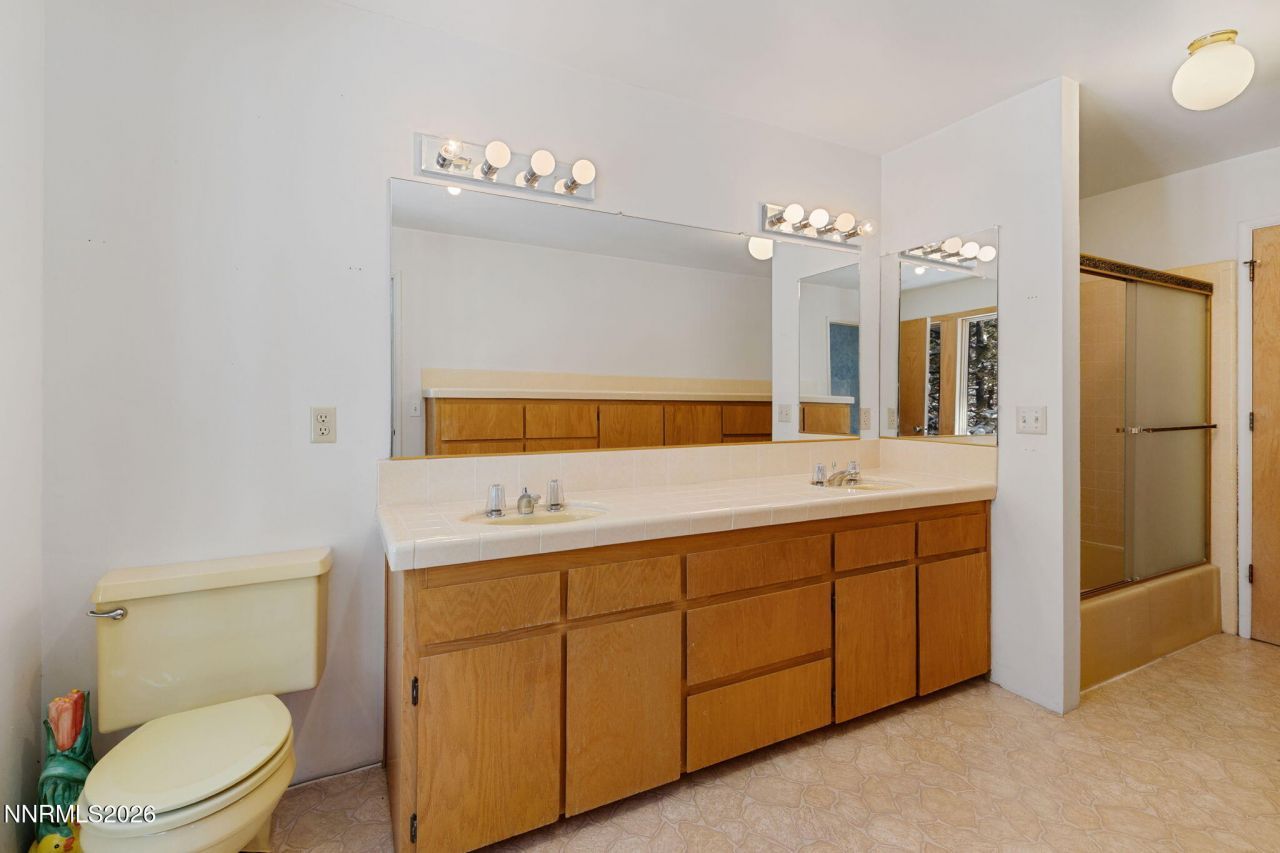 353 Sherwood Drive, Stateline, NV 89449 Photo