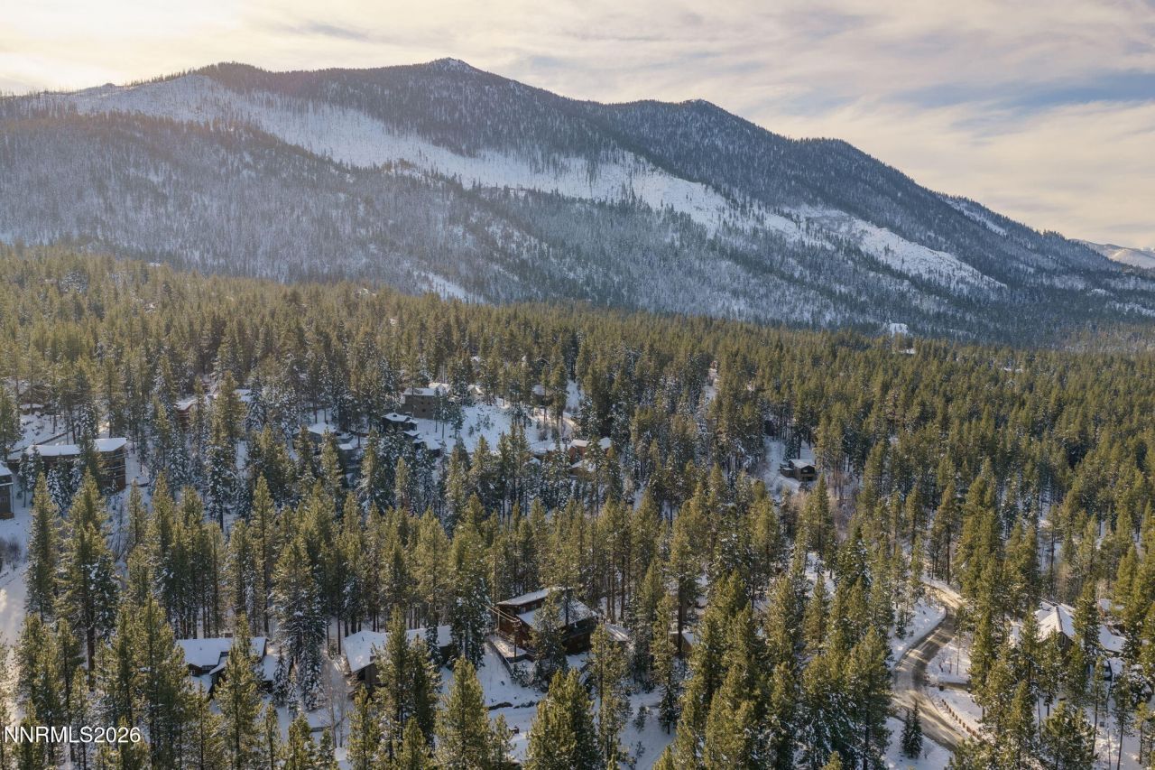 353 Sherwood Drive, Stateline, NV 89449 Photo