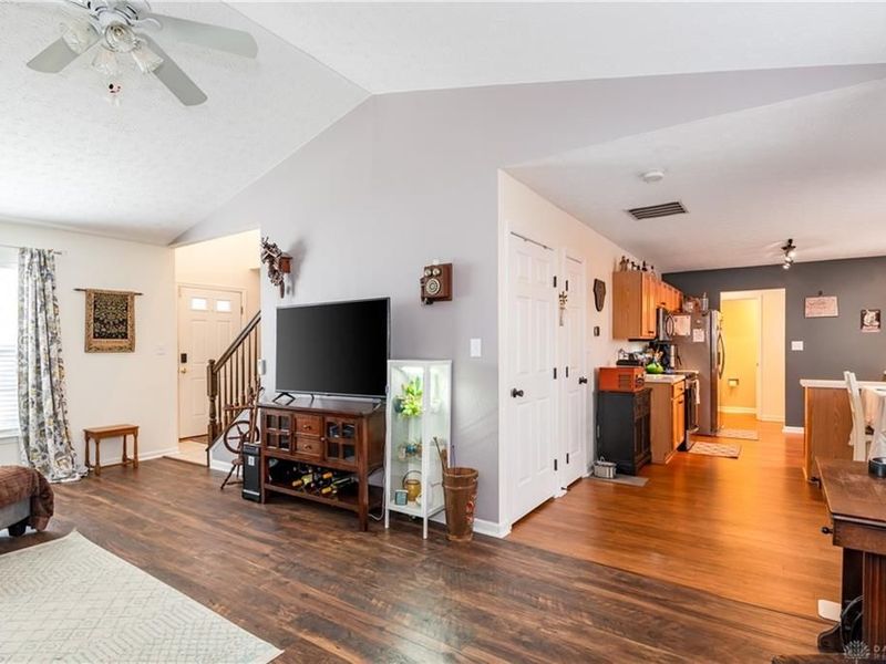 3647 King Edward Way, Beavercreek, OH 45431 Photo 6