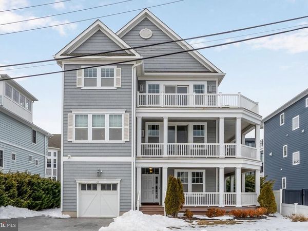 21 OCEAN TERR, LONG BRANCH, NJ 07740