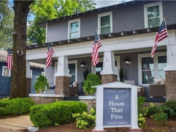 2021 8th Street , Tuscaloosa, AL 35401