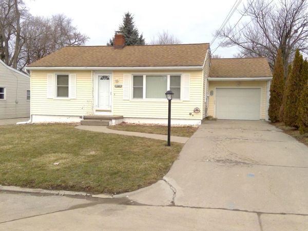 15453 PARKWOOD Drive, Monroe, MI 48161