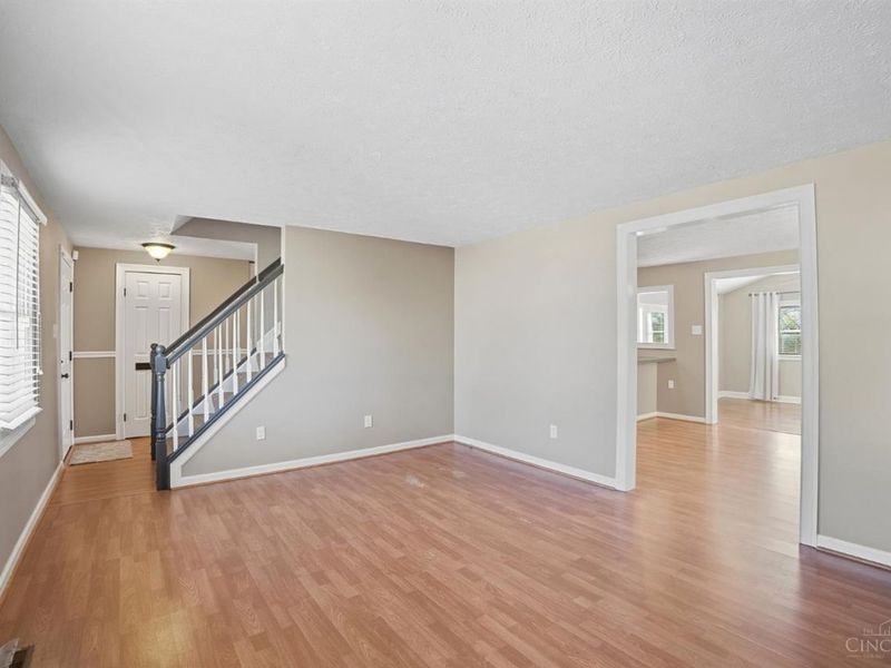 6023 Squirehill Court, Anderson Twp, OH 45230 Photo 2