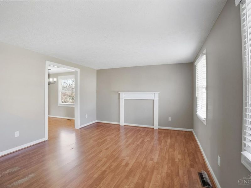 6023 Squirehill Court, Anderson Twp, OH 45230 Photo 3