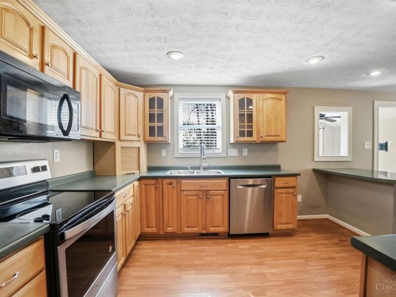 6023 Squirehill Court, Anderson Twp, OH 45230 Photo 7