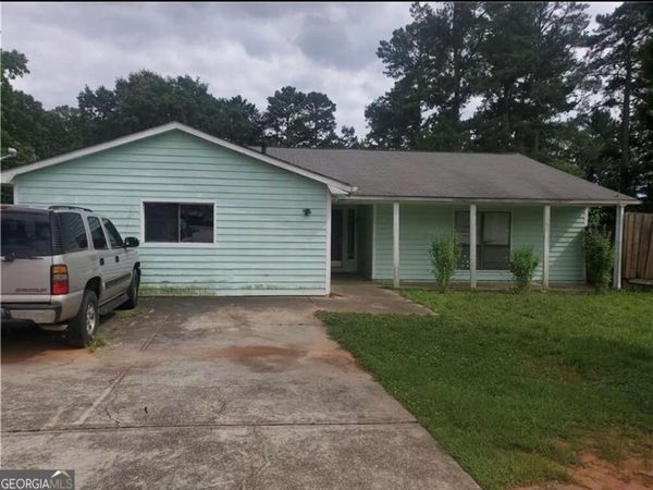 1065 Dickens Road NW, Lilburn, GA 30047