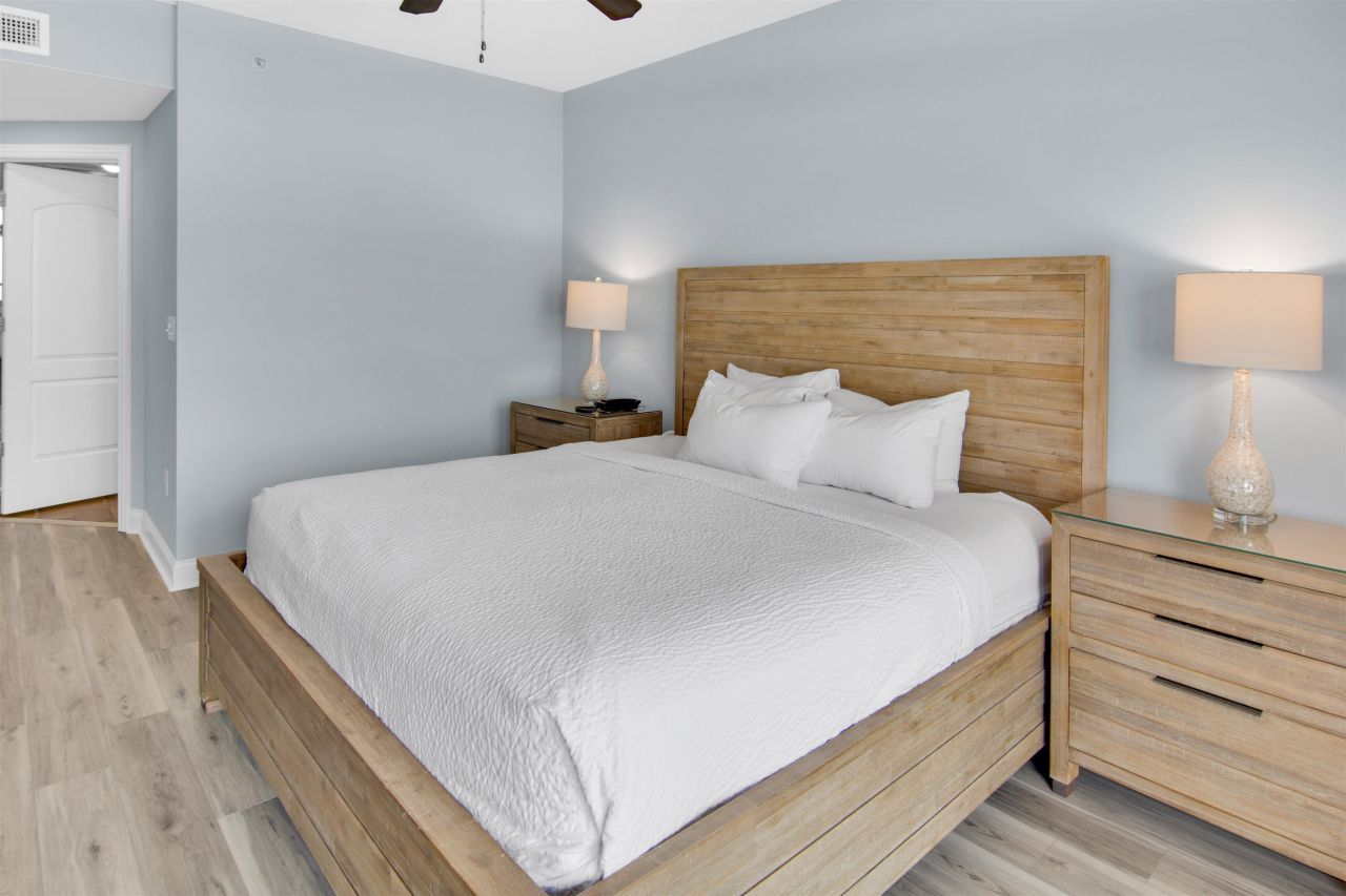 100 North Beach Blvd. Photo 15