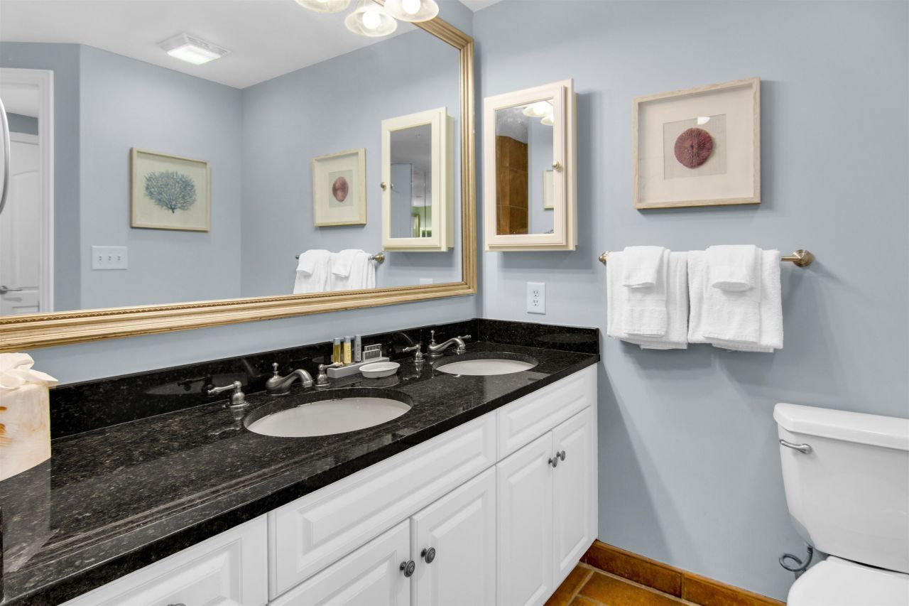 100 North Beach Blvd. Photo 18