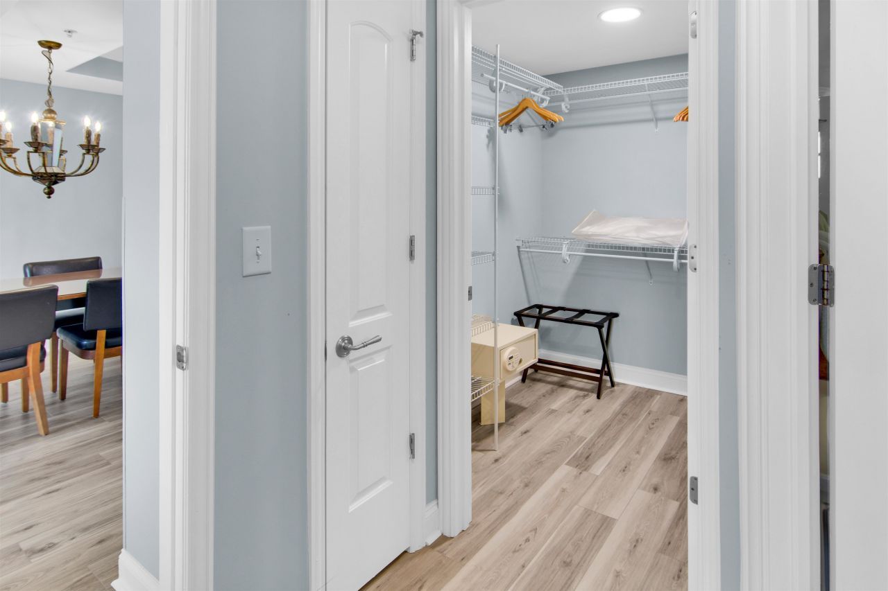 100 North Beach Blvd. Photo 21