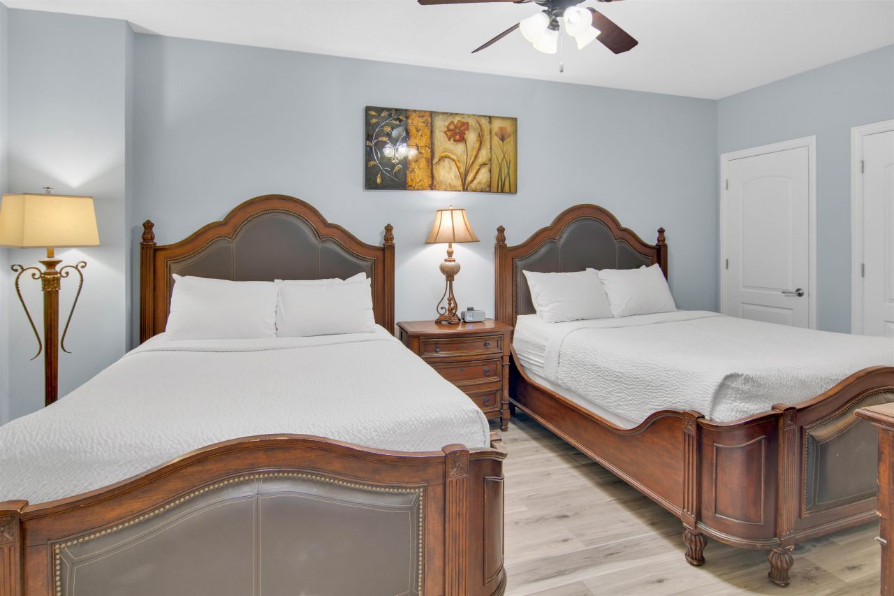 100 North Beach Blvd. Photo 22