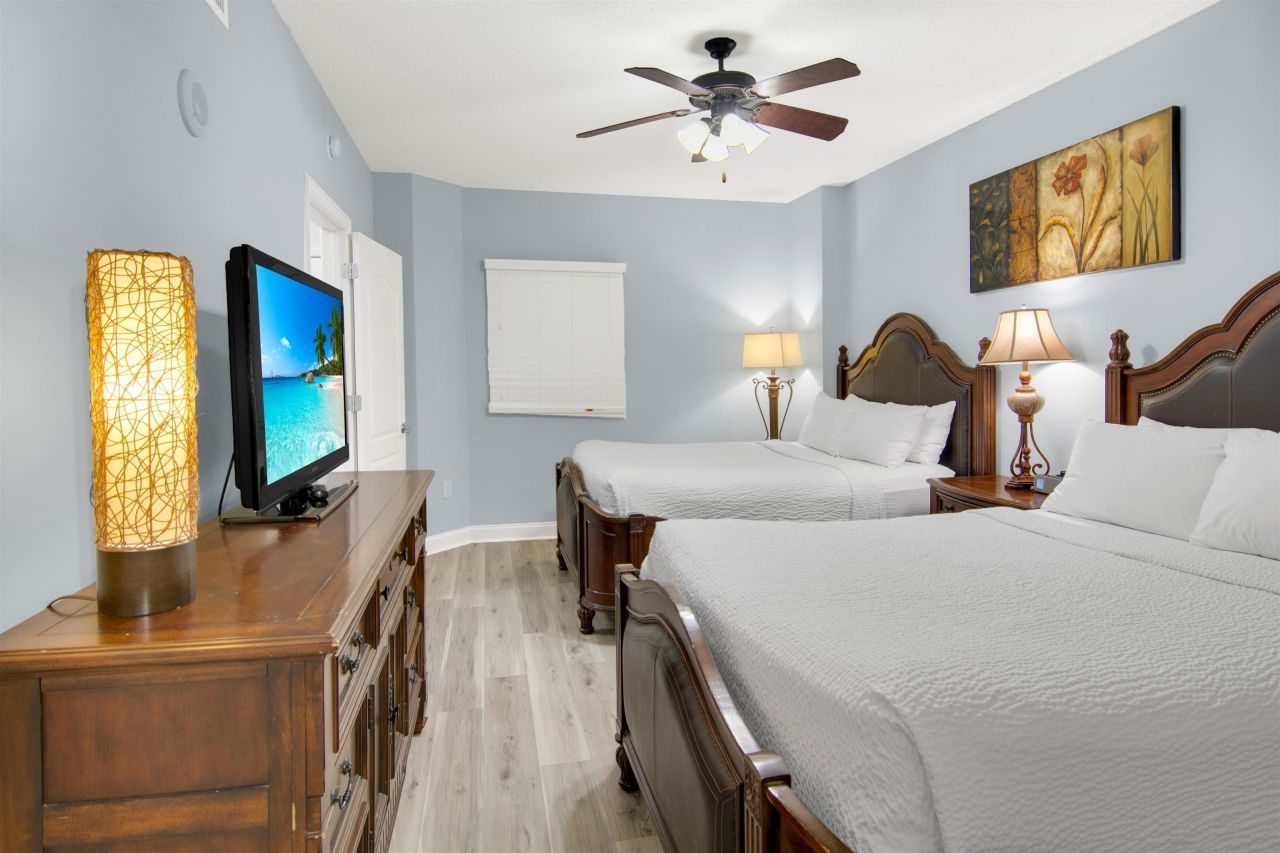 100 North Beach Blvd. Photo 24