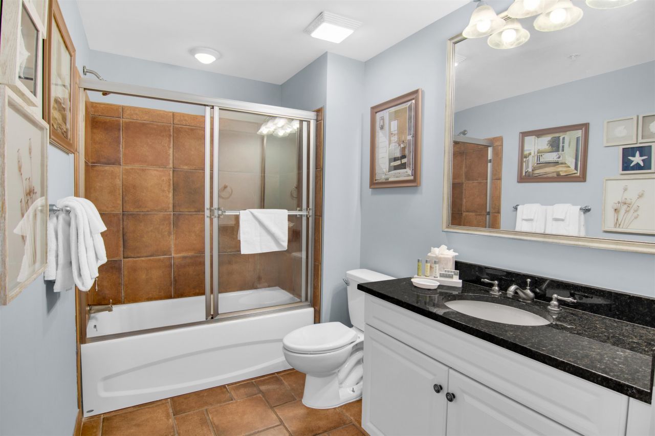 100 North Beach Blvd. Photo 25