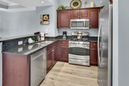 100 North Beach Blvd. photo 4