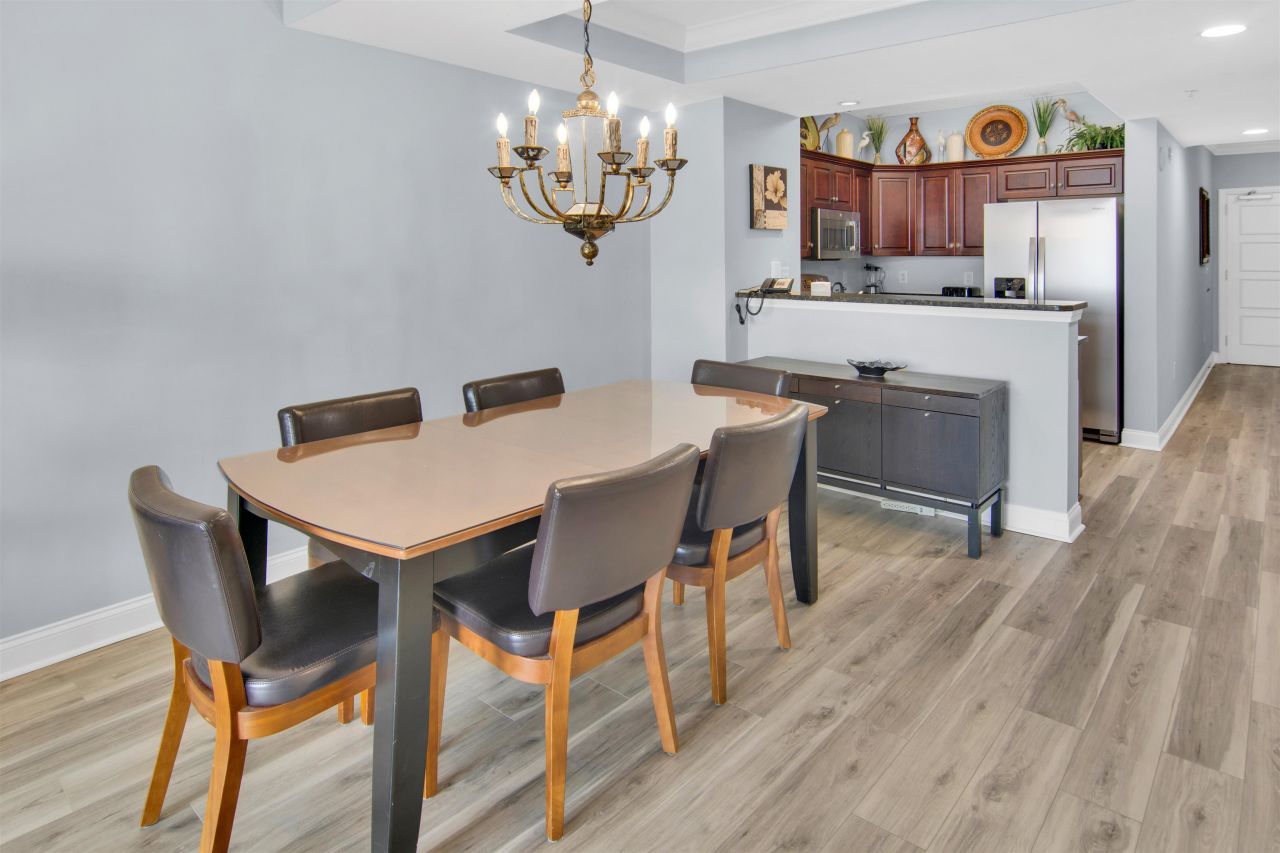 100 North Beach Blvd. Photo 9