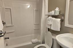 5200 North Ocean Blvd.  photo 4