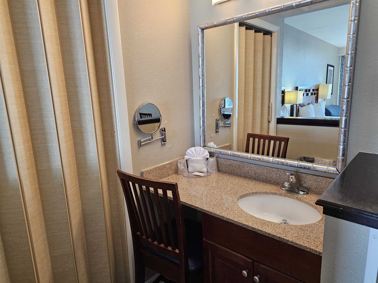 5200 North Ocean Blvd.  Photo 6