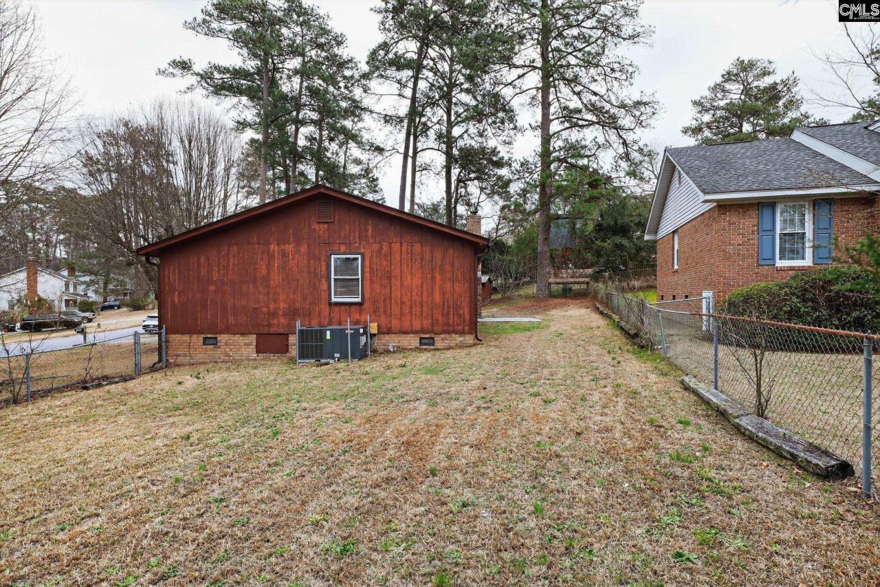 2200 Cardington Drive  Photo 4