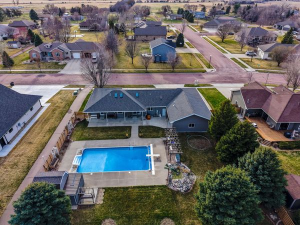 26 Arrowhead Pass, Mitchell, SD 57301