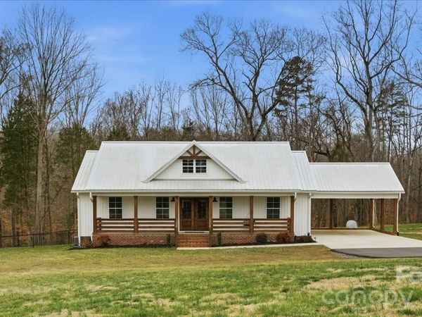 715 Miles Road , Dallas, NC 28034