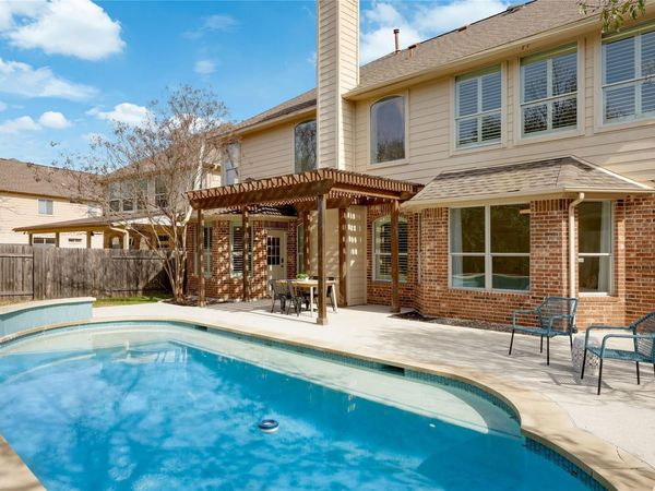 7621 Menler DR, Austin, TX 78735