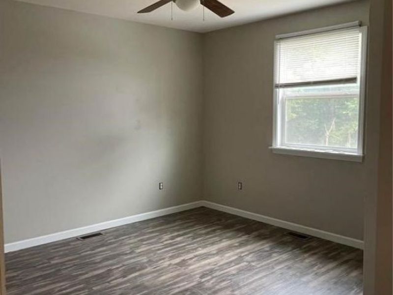 537 A-B, 567 A-B Coal Run Drive, Lowell, OH 45744 Photo 8