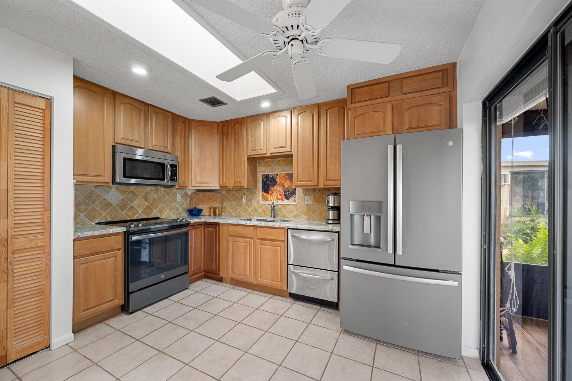 5871 Mirror Lakes Boulevard, Boynton Beach, FL 33472 Photo