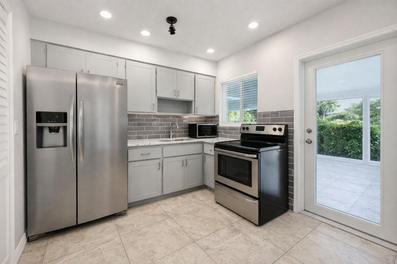 1413 NE 17th Way, Fort Lauderdale, FL 33304 Photo